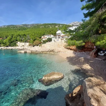 Sunny Terrace Hvar With Terrace Zavala