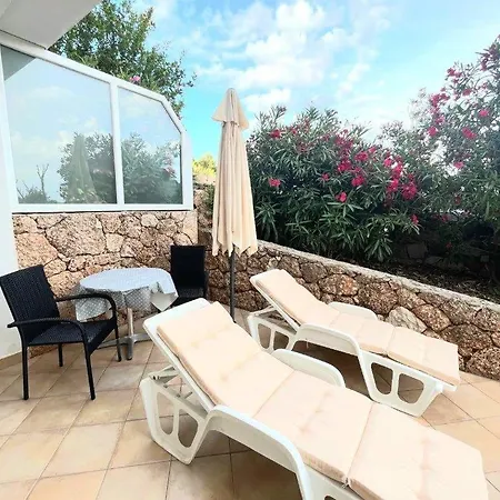Sunny Terrace Hvar With Terrace Apartment Zavala