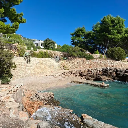 Апартаменти Sunny Terrace Hvar With Terrace