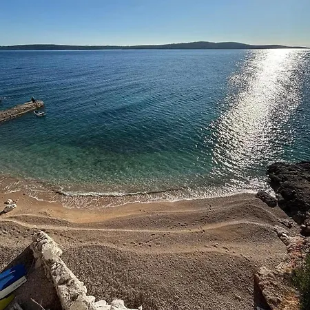 Sunny Terrace Hvar With Terrace Завала